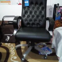 فروش صندلی چرخشی نو و محکم