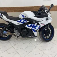 موتور سوزوکی ۲۵۰