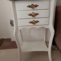 میز تلفن سفید