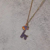 گردنبند|بدلیجات|شیراز, ماه فیروزان|دیوار