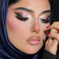 (میکاپ و شینیون تخصصی عروس)در آکادمی مریم احمدی|خدمات آرایشگری و زیبایی|نور, |دیوار