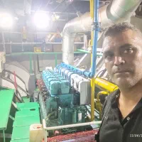 تعمیر انواع دیزل ژنراتور های دریایی وزمینی|خدمات پیشه و مهارت|رشت, لاکان|دیوار