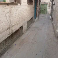 اجاره نصف مغازه در بازار تهران|اجارهٔ مغازه و غرفه|تهران, بازار|دیوار