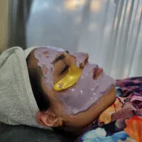 مدل جوانسازی و مزونیدلینگ پوست