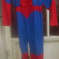 لباس مرد عنکبوتی