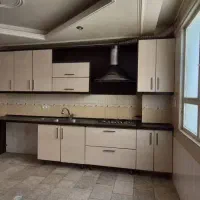 کابینت بالا و پایین به همراه گاز و هود و سینک