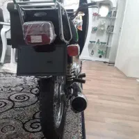 موتورسیکلت|موتورسیکلت|پرند, فاز ۵|دیوار