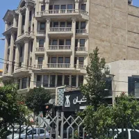 ملک تجاری و اداری