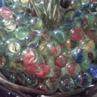 تعدادی تیله