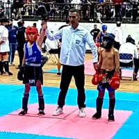 باشگاه بوکس و کیک بوکسینگ