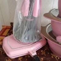 سرویس قابلمه گرانیت اصل رنگ صورتی|ظروف پخت‌وپز|قم, نیروگاه|دیوار