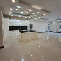 ۱۶۷ متر/ فرمانیه/ فول مشاعات