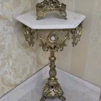 آیینه و شمعدان و میز میوه خوری برنجی