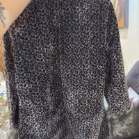 پالتو مخمل|لباس|ری, دیلمان|دیوار