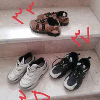 تعدادی صندل و کفش و کتونی پسرانه سالم و تمیز|کفش و لباس بچه|اراک, |دیوار