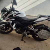 موتور ns 200 کم کار