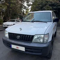 تویوتا پرادو ۲۰۰۱