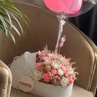 باکس گل و گیفتت نوزادی شمع و گیفت