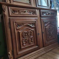 بوفه چوب روس فوق‌العاده تمیز
