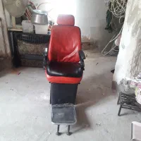 یک صندلی اصلاح ترو تمیز با قیمت منصفانه