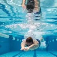 آموزش شنا خصوصی و نیمه خصوصی بانوان