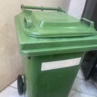 سطل زباله بزرگ و سالم و چرخی۱۲۵۰|لوازم نظافت|مشهد, امامیه (شهرک غرب)|دیوار