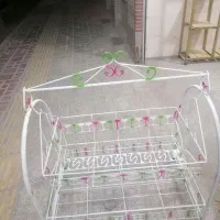 گهواره فلزی محکم