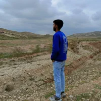 زمین بدون دیوار