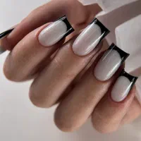 ۵۰ درصد تخفیف خدمات و اموزش کاشت ناخن