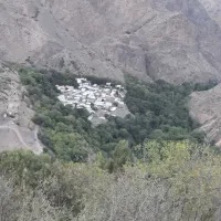 خانه روستایی در گلجین وده پونزده باغ و مزرعه گردو