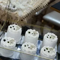 کیک و شیرینی