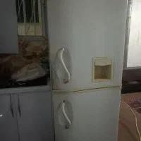 دو عدد یخچال فریزر پارس و سونیا