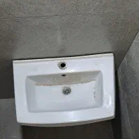 روشویی دومدل. فلش تانک