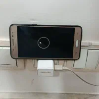 گوشی سامسونگ j5