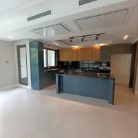 نیاوران/۱۰۴متر ۲خوابه/تک واحدی/ کلید نخورده