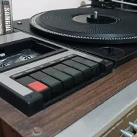 گرامافون قدیمی و بی نظیر