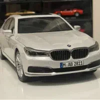 ماکت بی ام و ۷۵۰ سری ۷