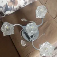 لوستر چهارشاخه|لوستر و چراغ آویز|اصفهان, سپاهان‌شهر|دیوار