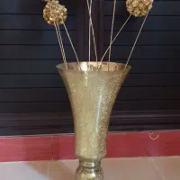 گل ۸ عدد گلدان ندارد