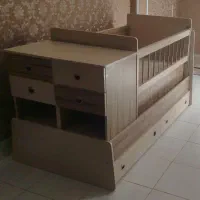 تخت نوزاد نوجوان|تخت و صندلی بچه|اصفهان, شاهزید|دیوار