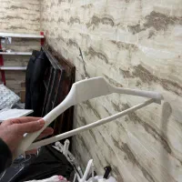 چوب رختی و میز سه طبقه