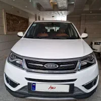 تیگو۵ مدل۱۴۰۰بدون رنگ و خط وخش