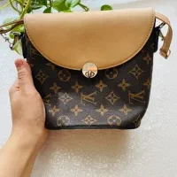 کیف وشومیز