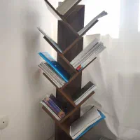 کتابخانه ۸ طبقه درختی