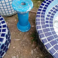 حوض دو طبقه فقط یک پایش شکسته وچند تیکه از حوض|صنایع دستی و سایر لوازم تزئینی|گرگان, |دیوار