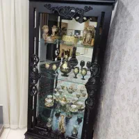 بوفه چوبی زیبا باتمام وسایلش