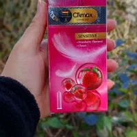 کاندوم توت فرنگی