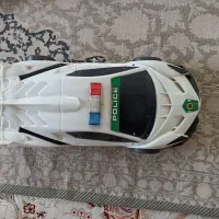 ماشین پلیس باتری نمیخوره