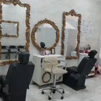 وسایل کامل ارایشگاه زنانه