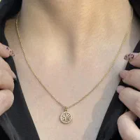 (لباس کاپشن پالتو شلوار مانتو اکسسوری ارایشی)|لباس|قم, آزادگان|دیوار